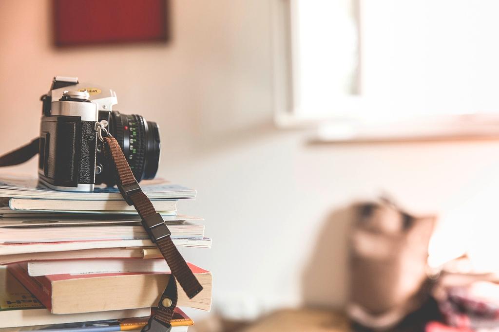 Landscape smartphone photography course with mountain view